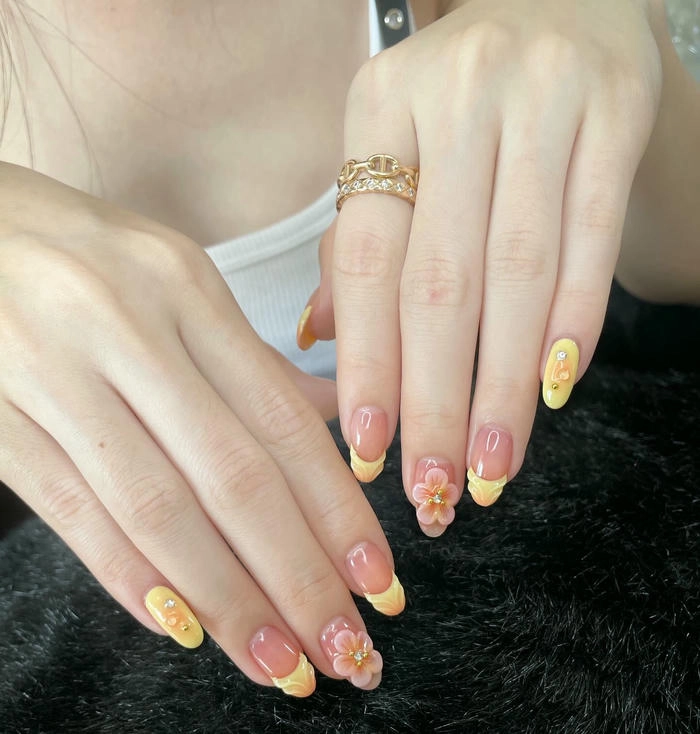 ảnh nail tay xinh nặn hoa