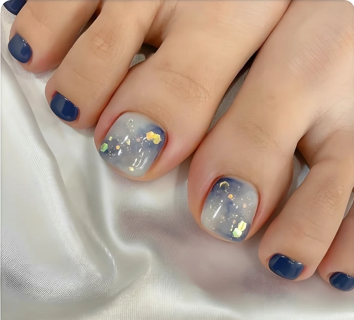 mẫu móng chân đi biển đơn giản