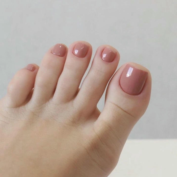 mẫu móng chân màu thạch hồng nhẹ nhàng