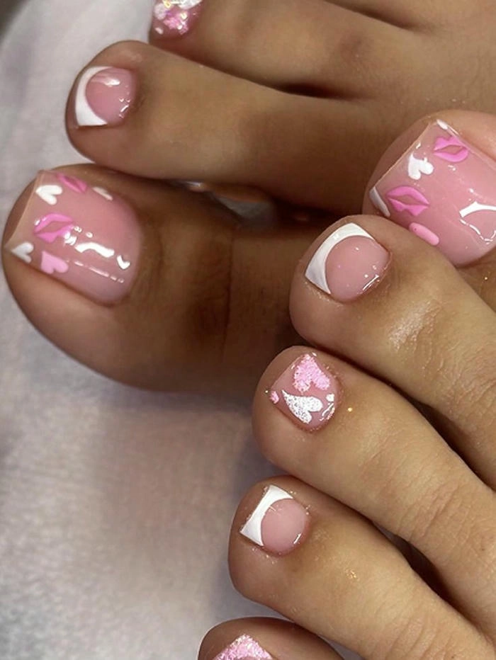 mẫu móng chân màu thạch hồng vẽ hình cute