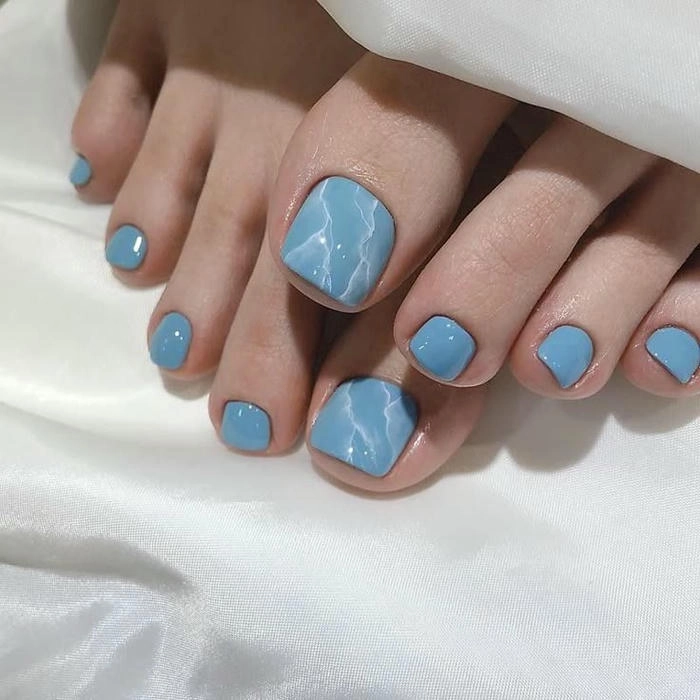 mẫu móng chân màu xanh
