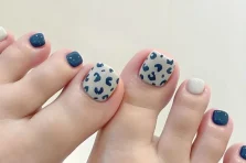 Mê mẩn với 166+ mẫu sơn móng chân màu xanh da trời xinh xỉu