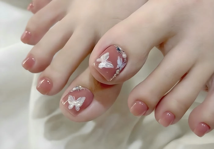 mẫu móng chân sơn thạch hồng đính đá