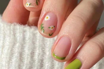 162+ mẫu móng vẽ hoa đơn giản đẹp ngất ngây cho mọi cô nàng