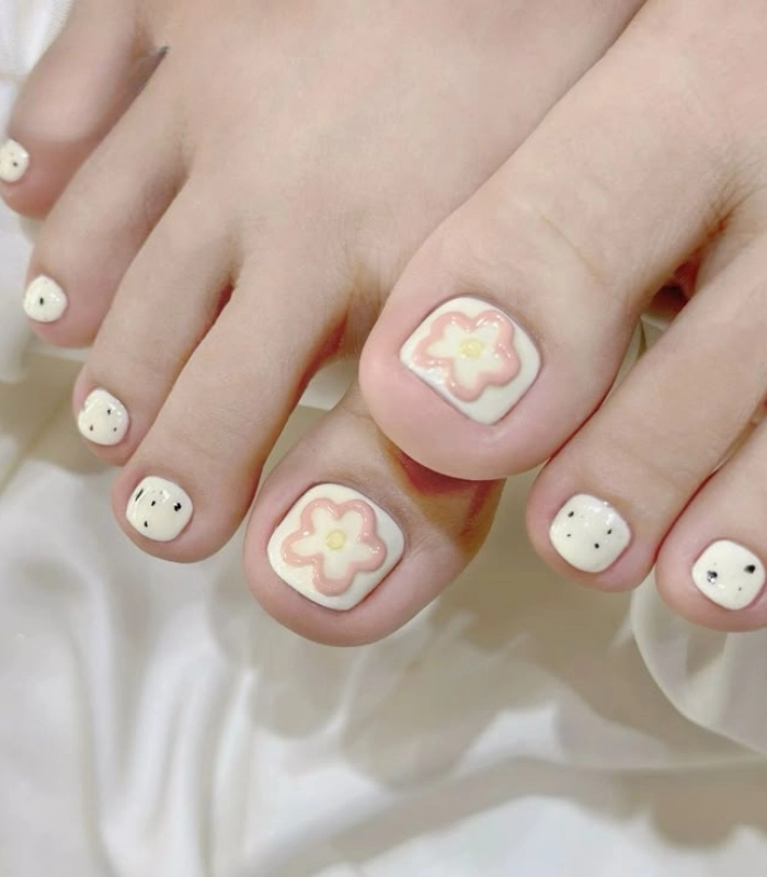 mẫu nail chân cute vẽ hoa nổi