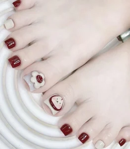 mẫu nail chân màu đỏ trắng