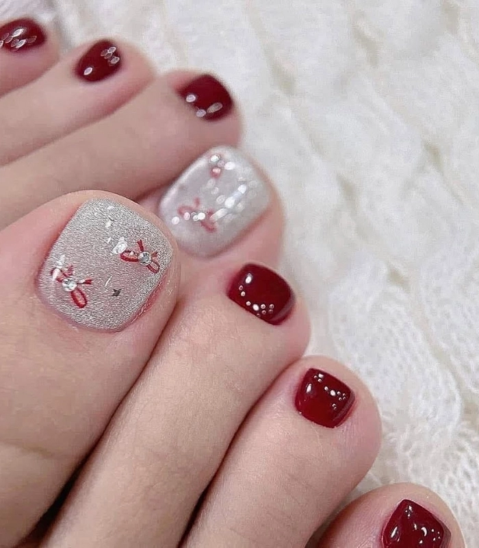 mẫu nail chân màu đỏ trắng siêu đẹp