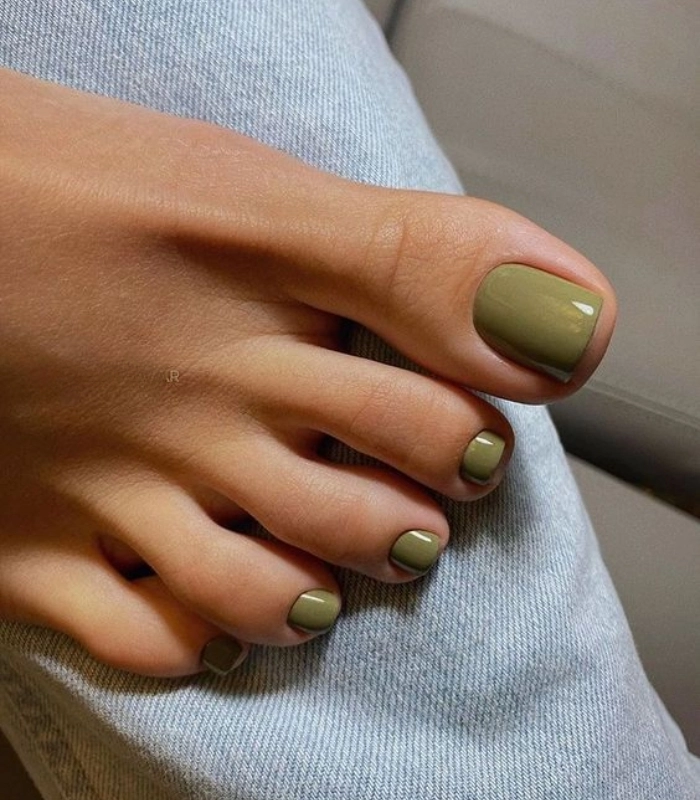 mẫu nail chân sơn màu trơn đơn giản