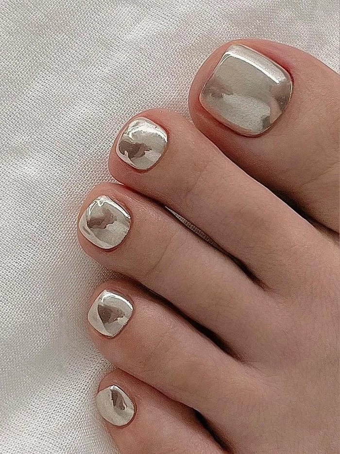mẫu nail chân sơn trơn đẹp siêu đơn giản