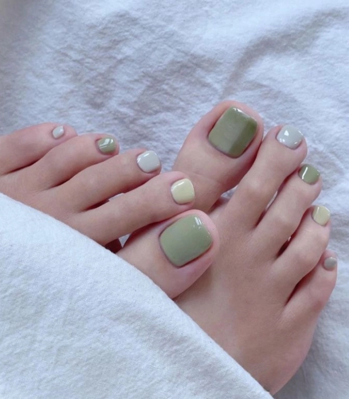 mẫu nail chân sơn trơn xinh nhất