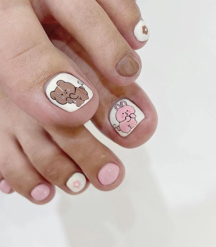 mẫu nail chân vẽ gấu nhẹ nhàng