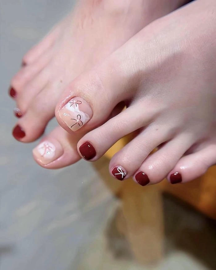 mẫu nail chân vẽ nơ đẹp nhất