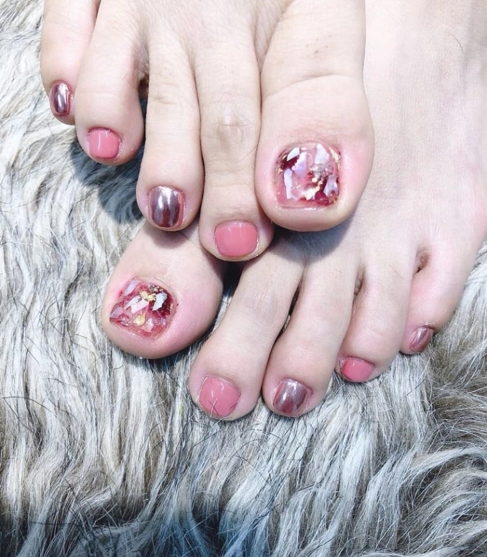 mẫu nail chân xà cừ nhẹ nhàng