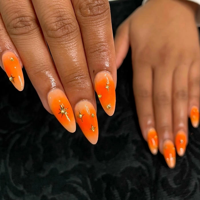 mẫu nail dài màu cam