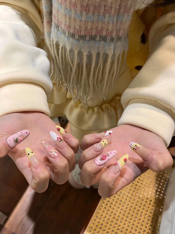 mẫu nail đẹp móng dài cute