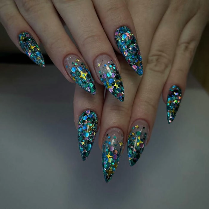 mẫu nail kim tuyến hạt to