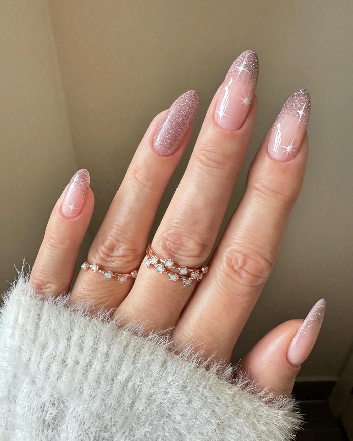 mẫu nail kim tuyến mix siêu xinh