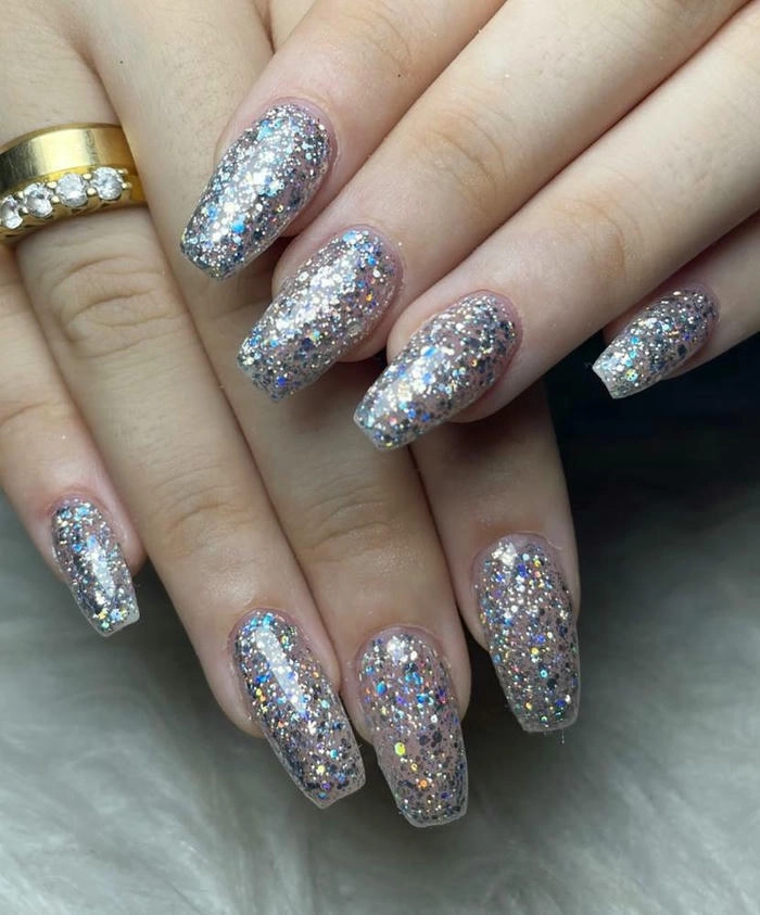 mẫu nail kim tuyến sáng lấp lánh hạt to