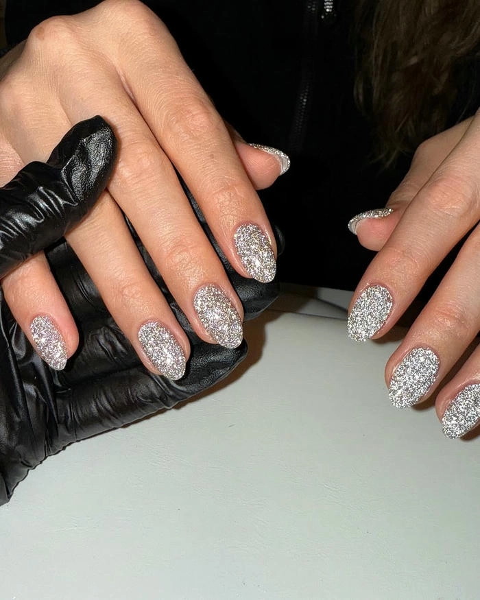 mẫu nail kim tuyến siêu sáng