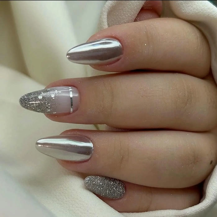 mẫu nail kim tuyến và tráng gương