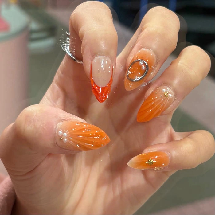 mẫu nail màu cam siêu đẹp