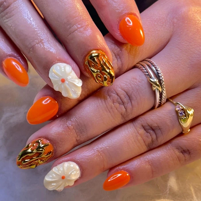 mẫu nail màu cam siêu sáng tạo