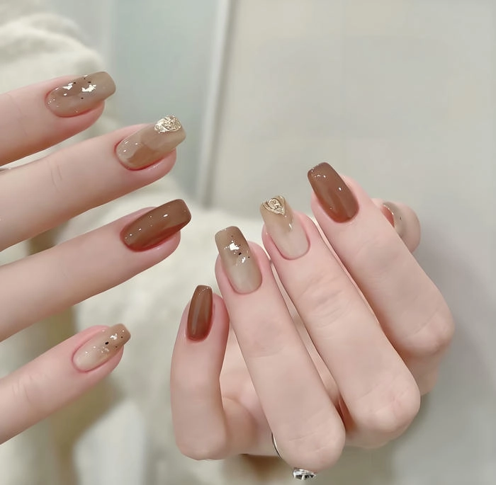 mẫu nail màu nâu cà phê đơn giản