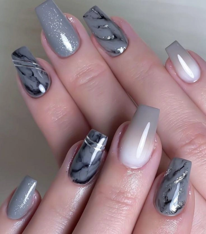 mẫu nail màu xám siêu tone da
