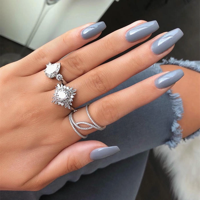 mẫu nail màu xám trơn
