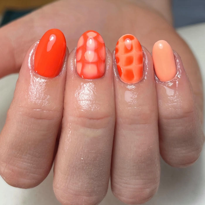mẫu nail móng ngắn màu cam