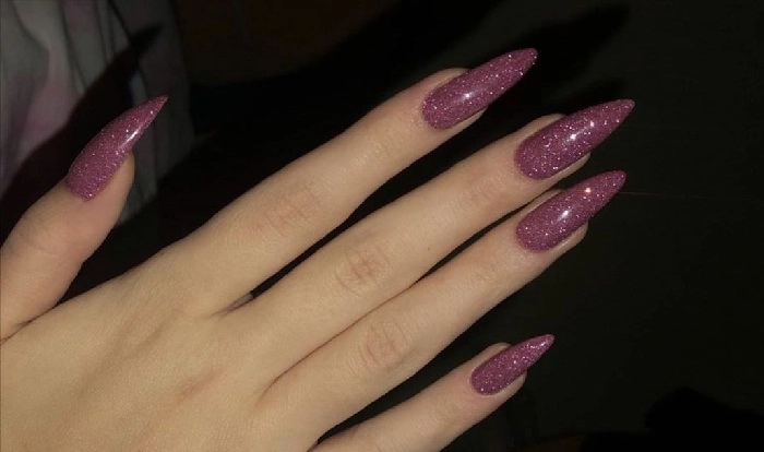 mẫu nail nhọn kim tuyến màu tím
