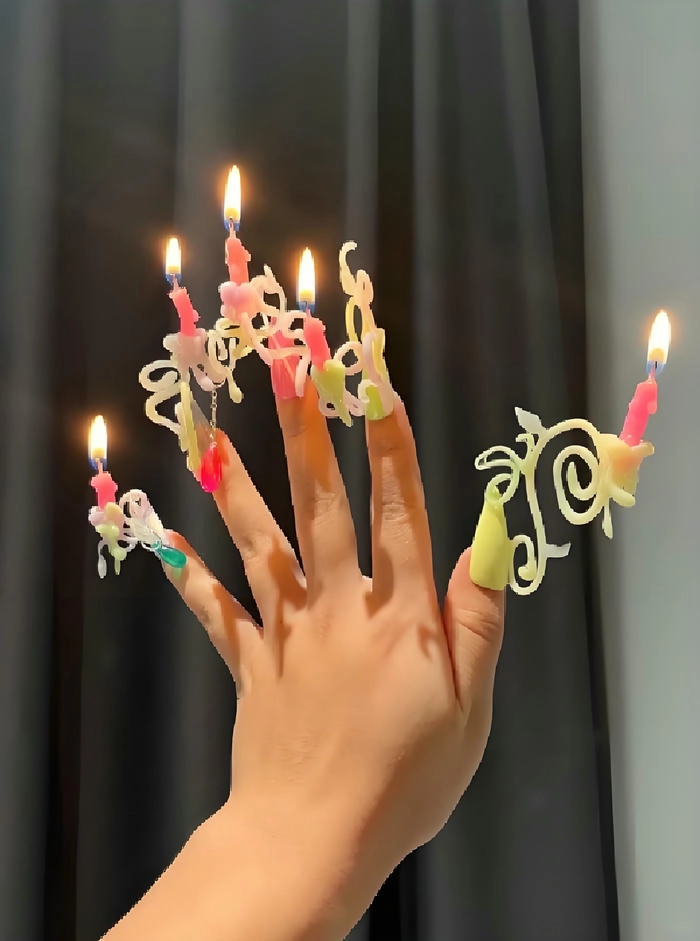 mẫu nail siêu độc lạ