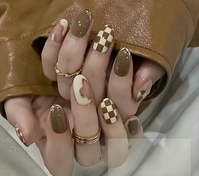 mẫu nail sơn màu nâu cà phê cute