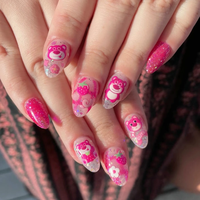 mẫu nail tay hồng gấu dâu đẹp