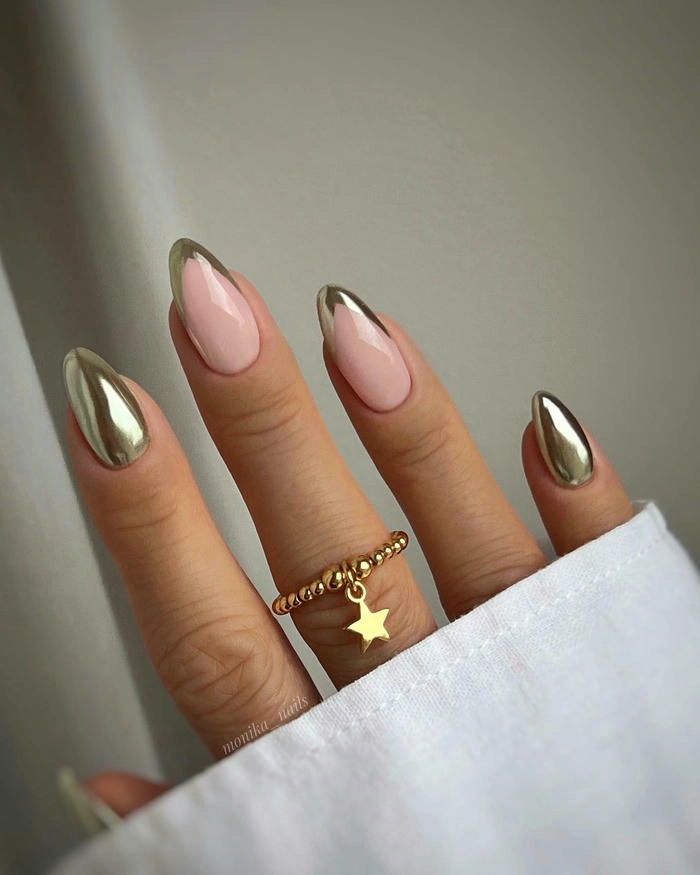 mẫu nail tráng gương đơn giản