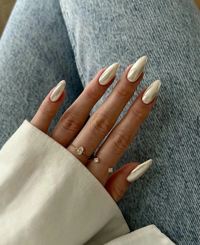 mẫu nail tráng gương trơn tone da