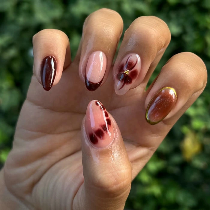 mẫu nail tròn nhọn ngắn màu nâu