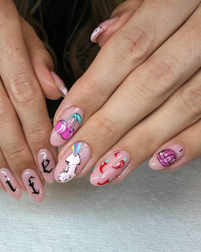 mẫu nail vẽ con ciu siêu bựa