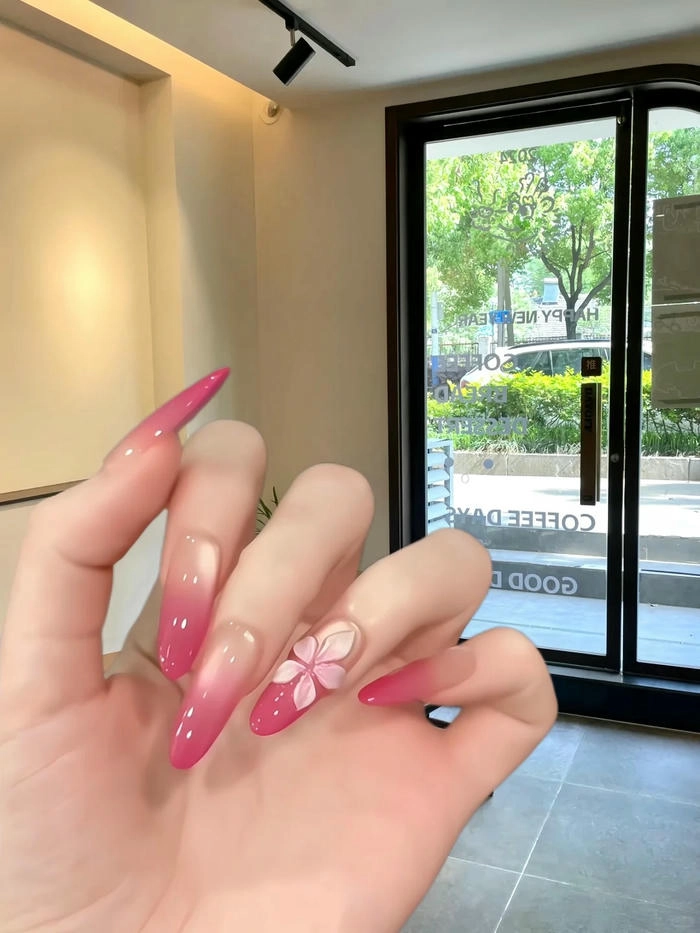 mẫu nail xinh màu hồng móng dài