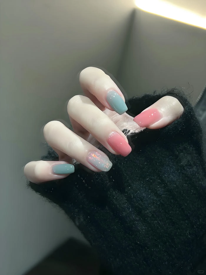 mẫu sơn móng tay pastel