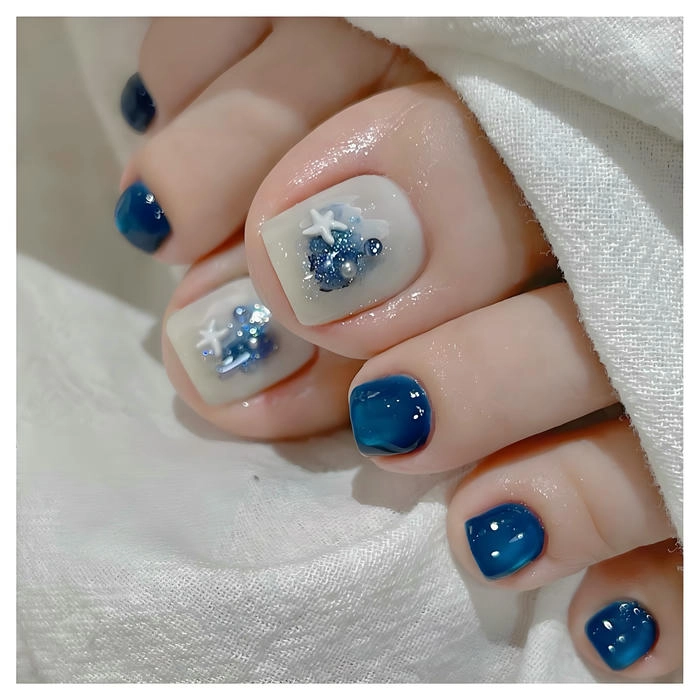 nail chân đơn giản đi biển màu xanh
