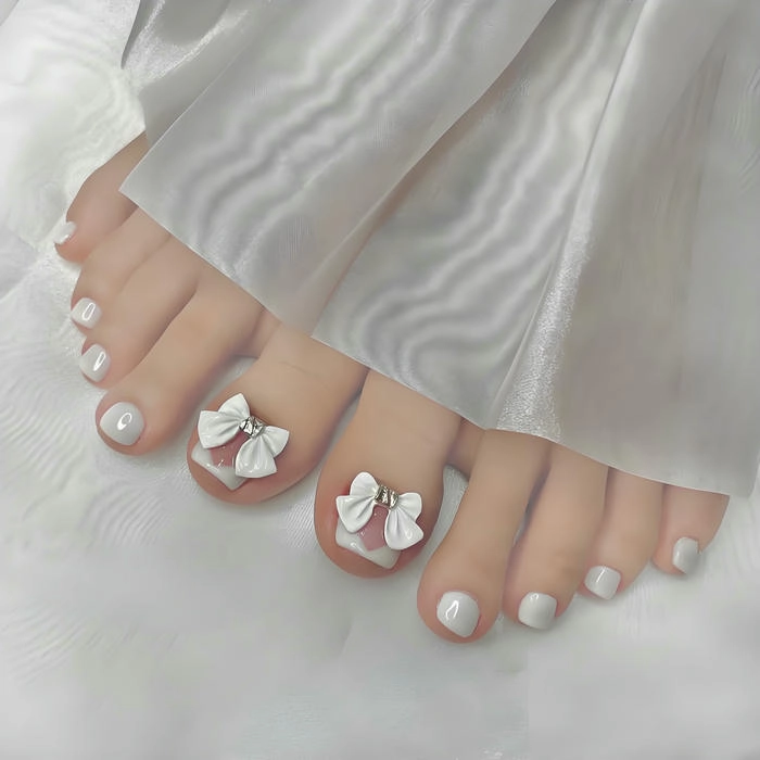 nail chân gắn nơ