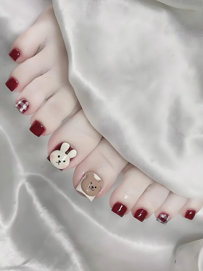 nail chân màu đỏ rượu cute