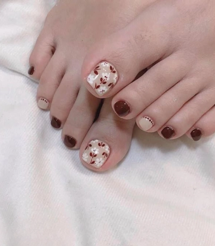 nail chân màu đỏ trắng tôn da siêu đẹp