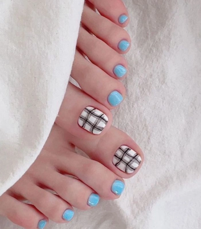 nail chân màu xanh dương nhạt đẹp