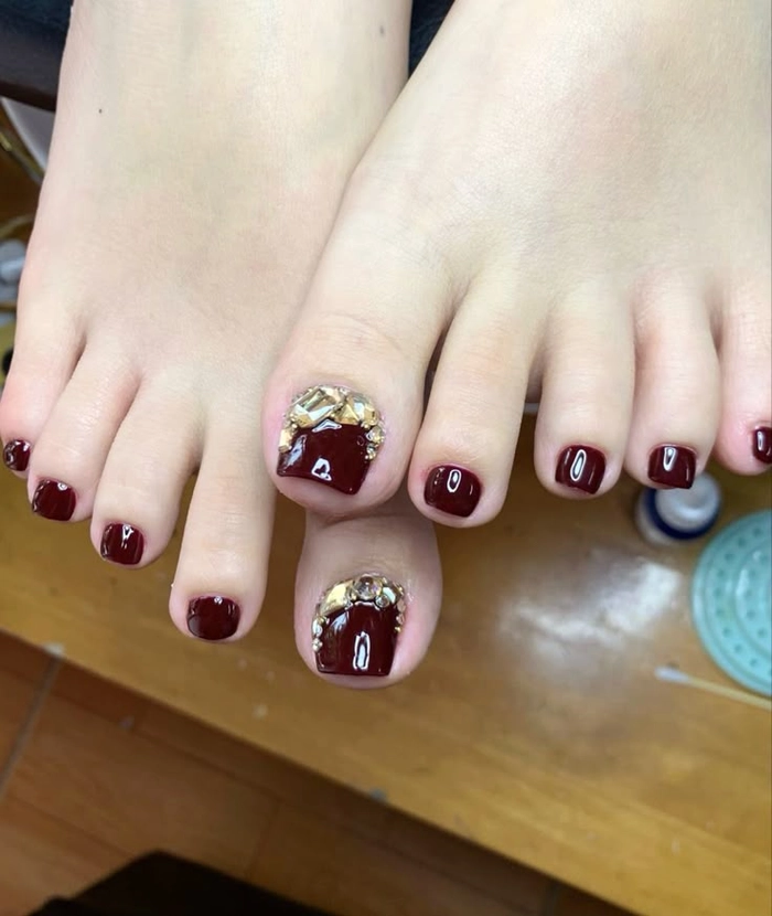 nail chân sơn màu đỏ đẹp