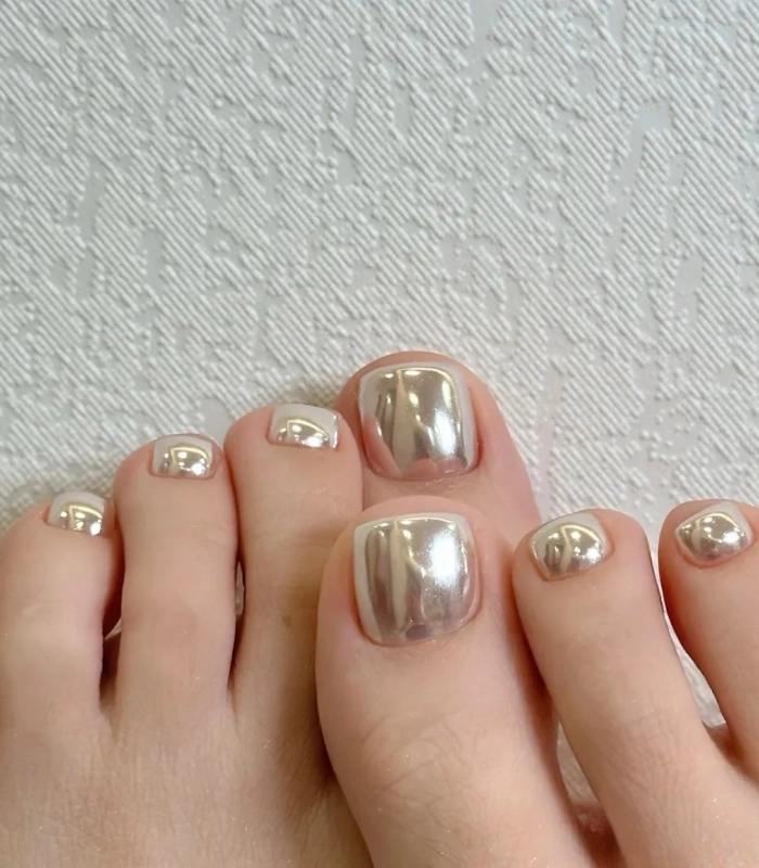 nail chân tráng gương nhẹ nhàng