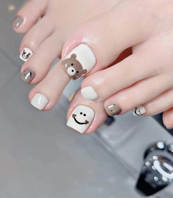nail chân vẽ gấu siêu xinh