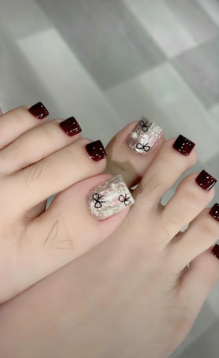 nail chân vuông màu đỏ rượu