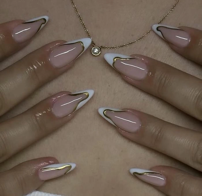 nail đầu móng trắng sang chảnh